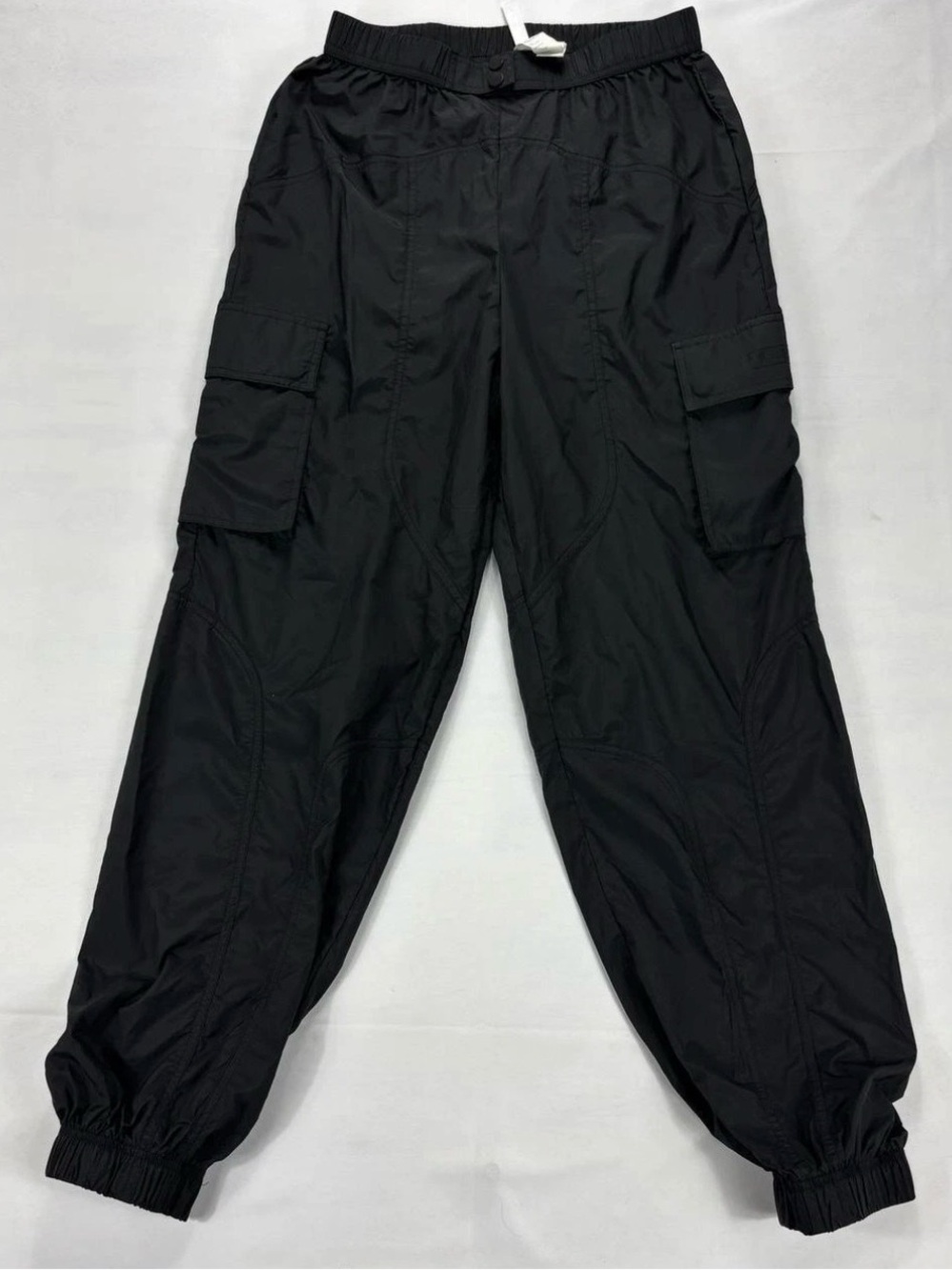 Fabletics women’s Black Cargo Jogger Pants - Elastic Waist size small